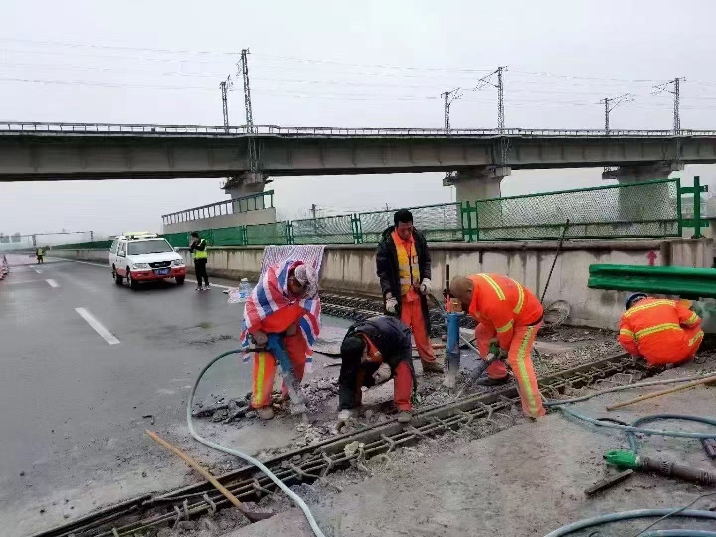 港南桥梁伸缩缝抢修料